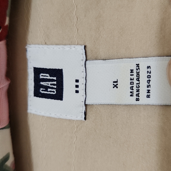 Gap men's short-sleeved button down shirt, sz XL - Picture 5 of 6